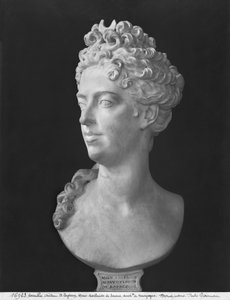Marie-Adelaide de Savoie, Burgonya Düşesi, 1710 büstü (mermer)